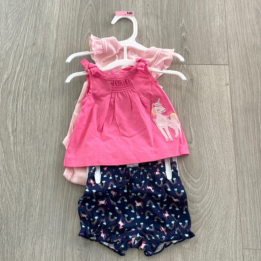 CARTER’S NEWBORN BODYSUIT AND 2-PIECE SET